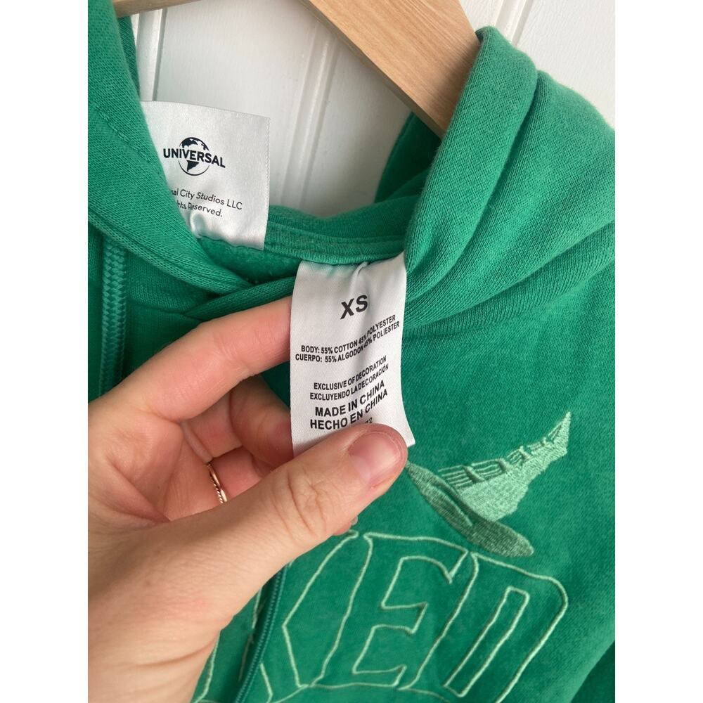LAST CHANCE WICKED Sweatshirt Women's XS Green Broom and Wand - Picture 6 of 7